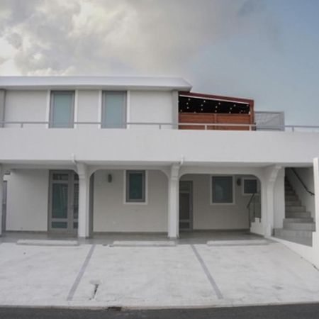North Breeze Guest House 1 莱维顿 外观 照片