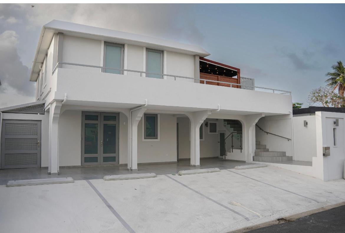 North Breeze Guest House 1 莱维顿 外观 照片